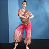 Nuovi costumi di danza orientale Abbigliamento di danza del ventre femminile (Top + pantalone) Abbigliamento da esibizione in stile indiano egiziano Set di costumi di danza del ventre