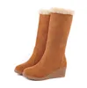 Stivali da neve da donna nuovi di moda Zeppe casual Mantieni calde le scarpe Décolleté in pelliccia Lady Taglia 40 41 42 43 aa0986