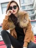 新しいデザインファッションの女性の春秋の本物の自然なアライグマの毛皮の襟スエードレザー長袖ショートコートジャケットプラスサイズのSML