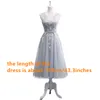 Élégant gris clair mère de la mariée robes longueur de thé plis tulle avec appliques scoop dentelle dos ouvert avec fermeture à glissière à lacets