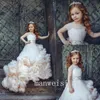 Ball Gown Flower Girls Dresse Jewel 3D-Floral Appliques Tulle Tiered Gonne Party abiti da comunione