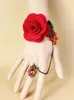 Gratis Nieuwe Goth Vintage Hand Ornamenten Rode Rose Vampier Crystal Beads Hanging Lady Armband Fashion Classic Elegant