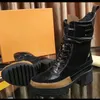 Dernières bottes en cuir, style cheville d'hiver, cuir, bottes en cuir, bottes, chaussures pour femmes, femme médecin, bottes imperméables de créateur.