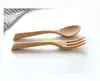 100pcs / parti 19cm Naturfärg Trigonometriskt handtag Träsked gaffeltråddon Condiment Utensil Kaffe Spoon Forks