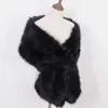 2019 Burgundy Bridal Stick Wraps Färgglada Faux Fur Sjal Kvinnor Vinter Wrap för Tjej Prom Cocktail Party Billiga I lager 11 Färger Billiga