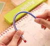 Korea Stationery Färgglada Magic Bendy Flexibel mjuk penna med Eraser Studentskolans kontor Användning Skriva mjuka pennor