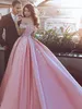 Vestido Sweet 16 Abiti Quinceanera Prom Dress 2021 Abito da ballo con spalle scoperte Rosa Principessa Sweetheart Pizzo Scintillante da sera Go1007301