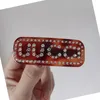 Högkvalitativ designer brev hår klipp kvinnor rhinestone brev Barrettes mode hår tillbehör till presentfest svart brun rosa