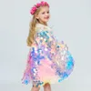 Cadılar bayramı serin bebek kız mermaid pelerin coloful sequins kostümleri pelerin cosplay parti çocuklar prenses deniz hizmetçi giysi Fotoğraf sahne