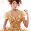 Guldpärlor klänning quinceanera klänningar älskling nacke sequined söt 16 klänning golv längd kristaller organza korsett masquerade kappor