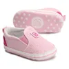 Moda neonato unisex poco profonda suola morbida scarpe per bambini in cotone solido mocassini per bambini culla per neonati all'aperto ragazzi ragazze primo camminatore all'ingrosso