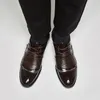 bruiloft schoenen mannen jurk heren zwarte schoenen formele elegante mannen schoenen kantoor bruin jurk coiffeur zapatos de vestir Hombre Cuero Herenschoenen