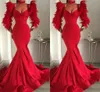 2020 Yeni Kırmızı Tüy Kollu Denizkızı Balo Abiye Spagetti V yaka elbiseler Akşam Aşınma Uzun Örgün vestidos de Nocie Pageant Elbise