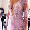 Sexy Tanie Lilac Prom Dresses Sheer Neck Koraliki Koronkowe Aplikacje Pununging V Neck Szyfonowe Wysokie Split Długie Rękawy Formalne Suknie Wieczorowe Suknie
