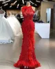 2020 Luxus-Meerjungfrau-arabische lange Abendkleider mit Juwelenausschnitt, Perlen und Federn, bodenlang, Abschlussball im Nahen Osten, formelle Partykleider mit 3D-Blumen