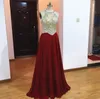 Halter Szyfonowe Sukienki Silver Zroszony Kryształ Unikalny Biust Designer Cap Rękaw Ruched Długie Suknie Wieczorowe Homecoming Elegancka Sukienka Formalna