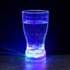 Luci da festa a LED Quadrato che cambia colore LED Boccale di birra Bar Tazza luminosa Lampeggiante Lampeggiante Novità Fornitura per feste2118029