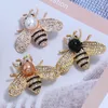 Fashion- 만화 드롭 오일 꿀벌 곤충 합금 브로치 브래지어 의류 남성과 여성의 액세서리 동물 스카프 버튼