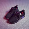 Беговая модная обувь Newnon Brand Женщины Top Top Triple Black Red Purple сетчатая сетчатая сетчатая сетка Удобные спортивные дизайнеры кроссовки Размер 35-40