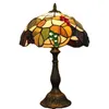 Tiffany masa lambası vitray üzüm yaprakları ile geleneksel ışık başucu masası ışıkları kapalı aydınlatma fikstür