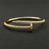 Moda manguito pulseiras feminino homem 18k banhado a ouro amor pulseira cheia de diamante prego pulseira jóias para presente8365960