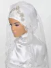 2019 Mooie Moslim Bruidsluiers met Kralen Rhinestones Real Photos Bling Bling Muslim Brides Hijab Kant Geappliceerd Rand Vingertop Lengte