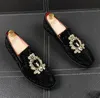 Förderung Neue frühling Männer strass Loafer Party hochzeit Schuhe Europa Stil Bestickt Samt Hausschuhe Fahren mokassins für herren