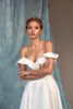 2020 pas cher vente chaude A-ligne robes de mariée sexy hors épaule sans manches robe de mariée en satin ruché sur mesure tribunal train robe de mariée