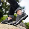 Zelfgemaakte merk hoge kwaliteit mannen vrouwen loopschoenen olijfgroene khaki grijze outdoor schoenen heren trainers sport sneakers gemaakt in China 39-48