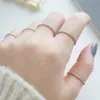 Ring aus 100 % reinem 925er-Sterlingsilber, modisch, schlichter feiner Schmuck, 1,2 mm dünn, kleiner Twist-Fingerring für Damen und Herren