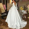 Boho Beach White Stain Tulle En Linje Bröllopsklänning Sexig Deep V Neck Brud Bröllopsklänning Långärmad Backless Bridal Dress Vestido de Novia