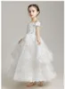 2020 Vit Lace Beading Crystal Flower Girl Dresses for Wedding Designer Off Shoulder Två Lager Overkirt Lace-Up Girls Pageant Party Dress