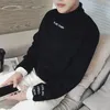 패션 - 새로운 패션 Turtleneck 디자인 남자의 후드 편지 "우리는 젊은"자수 스웨터를 인쇄했습니다.