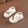 Été 2020 0-2T bébé chaussures bébé sandales bébé fille sandales tout-petits chaussures dessin animé filles mignonnes chaussures tout-petits sandales plage chaussure détail