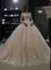 2021 Vintage Arabiska Ball Gown Bröllopsklänningar Av Skulder Lace Appliques Crystal Beaded Långärmad Plus Storlek Formell Bridal Gowns Sweep Train