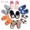 Мода новая весна осень зима новорожденных девочек мальчик первые ходунки тапочки новорожденных обувь пинетки 0-18 м малышей детская кроватка обувь оптом