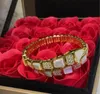 سوار المرأة أساور الأفعى للمرأة الماس سوار مجوهرات عيد ميلاد السنة الجديدة هدية المجوهرات