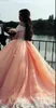 2018 Blush Rose Robe De Bal Quinceanera Robes Bateau Cou Manches Courtes Appliques Tulle Plus La Taille Douce 16 Robes Robes De Bal Arabe Saoudien