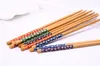 Bamboo Chopsticks Praktyczny Chopstick Naturalny Woodnistość Nowy Styl Chopsticks Spersonalizowany Ślub Favors Giveays Prezent Pamiątkowe EEA903-3