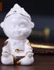 Lutas de porcelana branca Buddha Sun Wukong Qitian Dasheng carro pequeno macaco ornamentos tanque de peixes paisagismo decorações da sala de estar