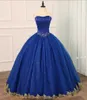 Royal Blue Gold Aplique Ballkleider Prom Quinceanera Kleider Günstige 2020 Trägerlos Kristall Taille Rückenfrei Party Pageant Kleid Vestidos De