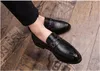 Novo moda preta vermelha vermelha genuína couro de vestido sapatos, negócios masculinos Oxford Sapatos, qualidade de alta qualidade Brand Men Wedding Shoes BM591