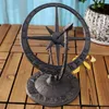 Ronde gietijzeren Romeinse kalender Sundial Decor ornamenten Lawn Garden Yard Desk Bureau Home Arts Sundials Vintage Metal Crafts Brown Retro G6806513