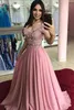 Nowy Arabski Linia Prom Dresses Off Shoulder Illusion Różowe Koronki Perły Szyfonowe Długie Plus Rozmiar Party Suknie Vestidos Formalna suknia wieczorowa