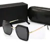 Luxo-Sunglasses Marca Designer Polarized Light óculos de sol para mulheres Acessórios Black frame óculos 8613