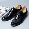 Mode Nieten Große Größe 48 Patent Leder Männer Formelle Schuhe Herren Rote Kleid Schuhe Klassische Herren Oxfords Schuhe Schuhe Herren Business