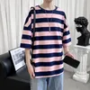 Sommar Kortärmad T-shirt Mäns Mode Casual Bomull Striped T-shirt Män StreetWear Wild Hip Hop Loose Tshirt Mens Tops T200224