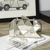 Designer-quente geométrica pequena bolsa de metal para mulheres embreagem de moda sacos de noite prata bolsa de casamento dourada com longa corrente metálica