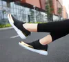 2019 Cheap Wild Mesh Fashion Designer Scarpe Triple S Sneaker Dress Sneakers leggere Rosa Blu Nero Argento Scarpe da corsa da donna