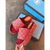 2,4 höjd Kvinnor Plattform Tofflor Designer Original Slide Sandal Äkta Läder Mode Beach Flip Flops Sandaler med Box